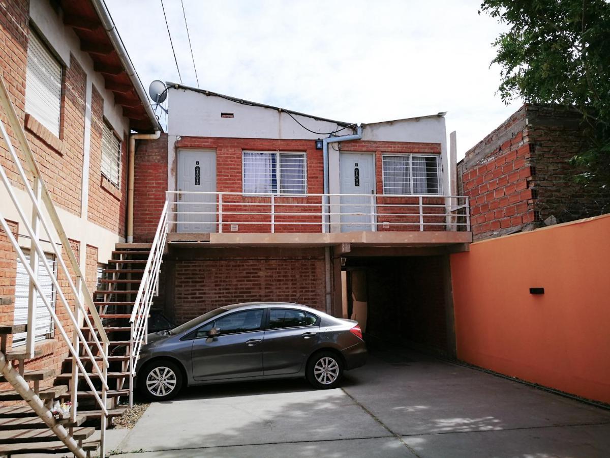Departamentos Las Araucarias- 2 A 5 Personas Con Estacionamiento Neuquén Εξωτερικό φωτογραφία